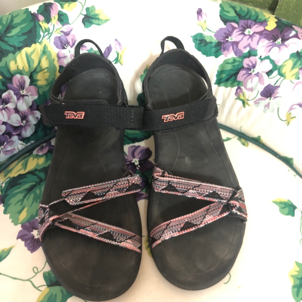 Teva Sandals size 6